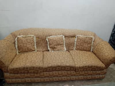 7 seater sofa set with coshans