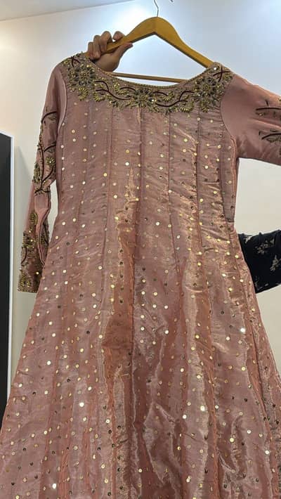 Qasim anwers long maxi
