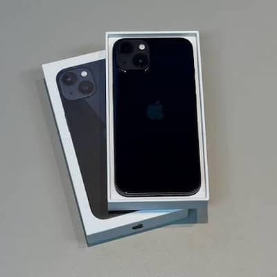 Apple iPhone 13 / 100% Battery Health / / 10/10 Condition