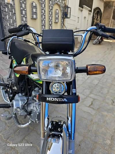 Honda CD 70 2023