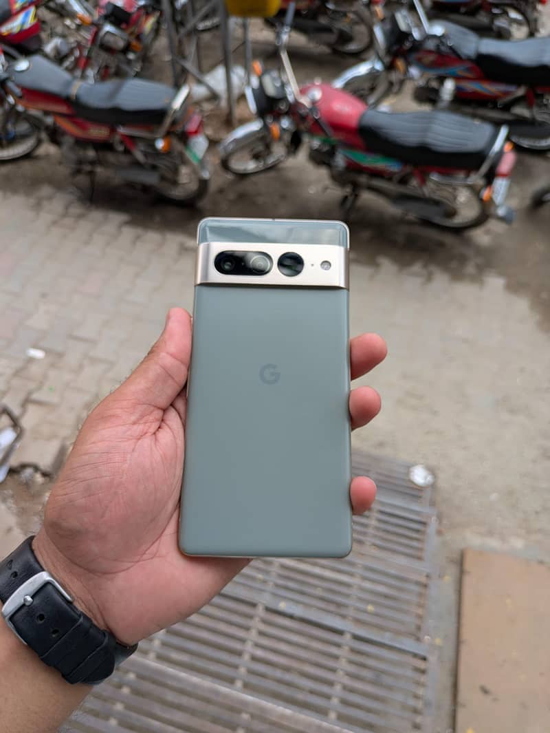 Google Pixel 7 Pro 0