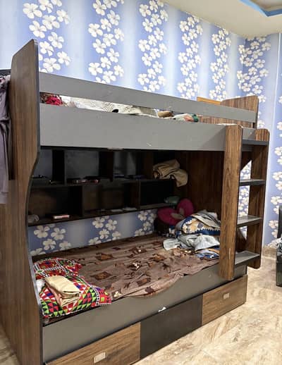 Double-Story Kids Bed