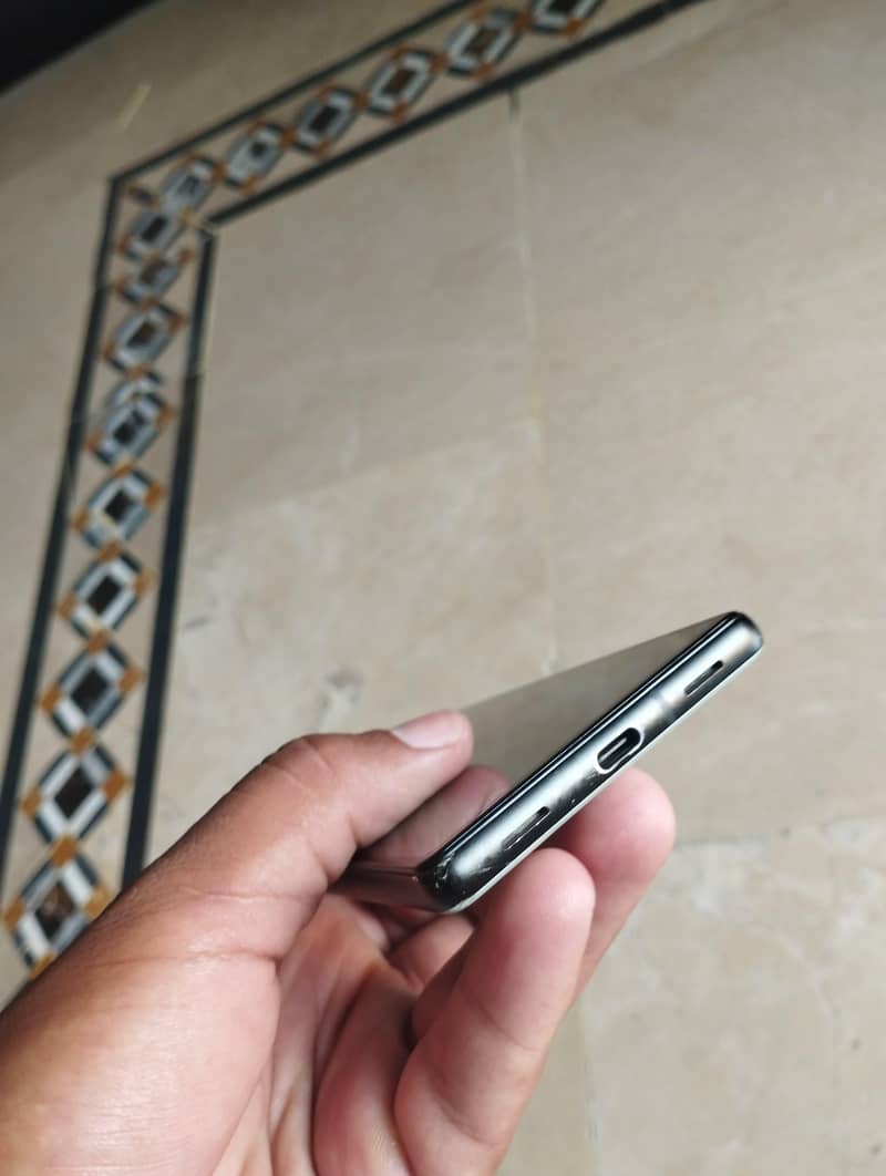 Google Pixel 6a 5
