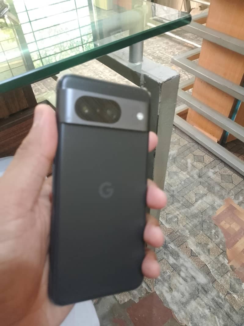 Google Pixel 8 1