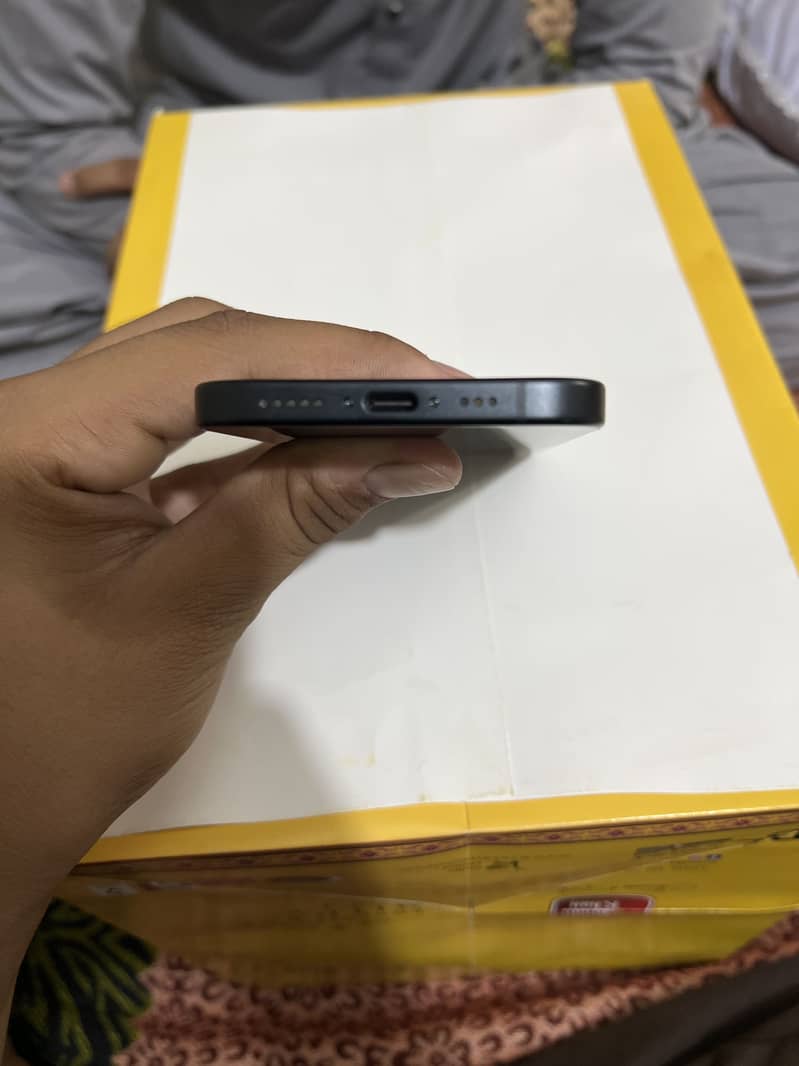 Apple iPhone 15 5