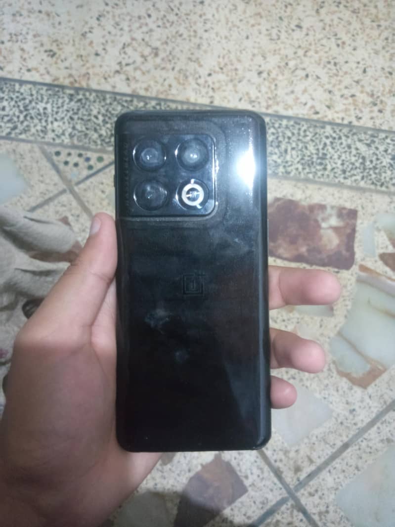One Plus 10 Pro 6