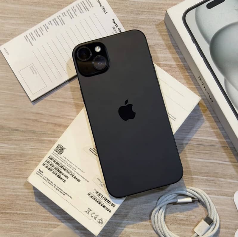 Apple iPhone 15 plus 4