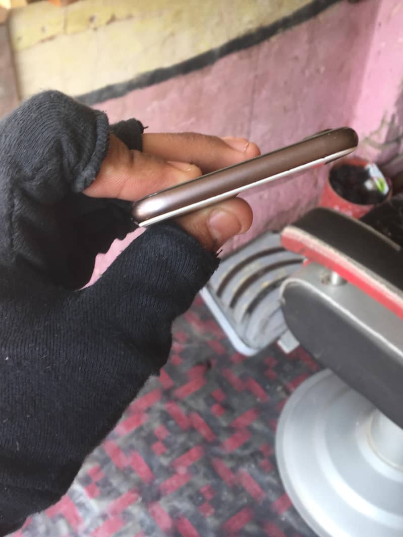 iphone 8 4