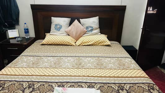 Premium Wooden King Size Bed Set + Luxury Mattress & Matching Dresser
