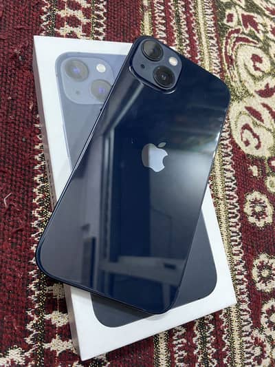 Apple iPhone 13