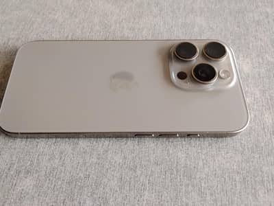 Apple iPhone 16 Pro