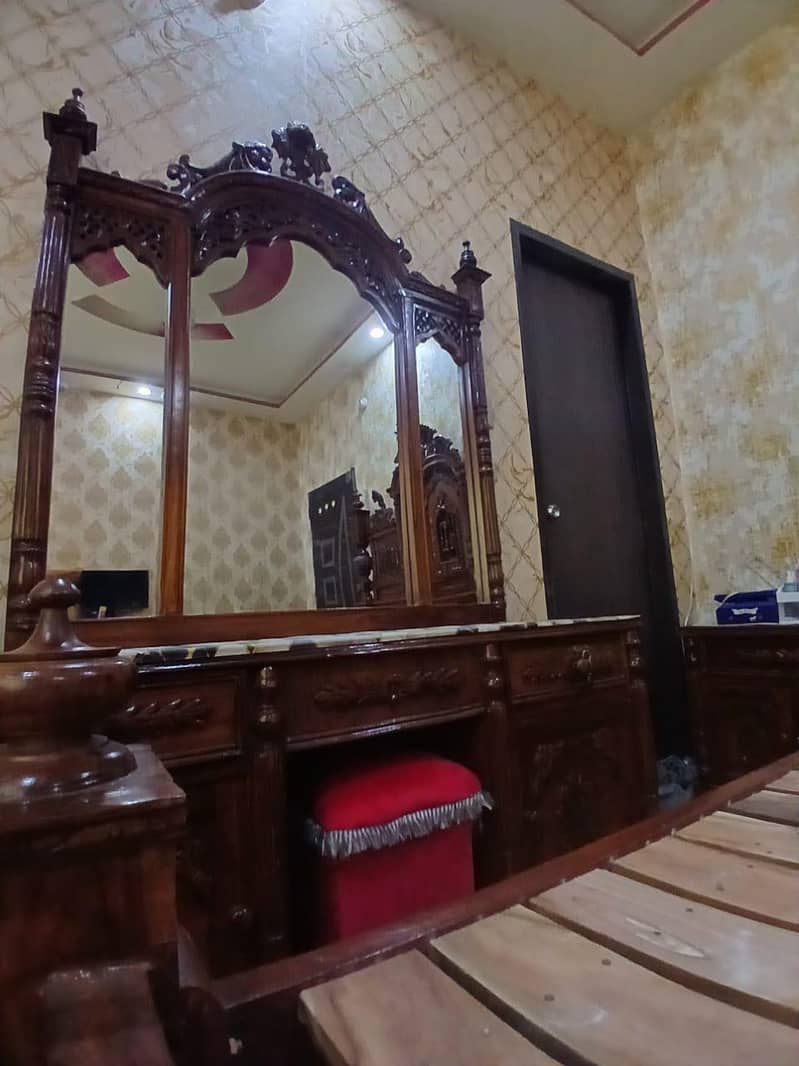 king bed/master bed/bed/dressing/table 10