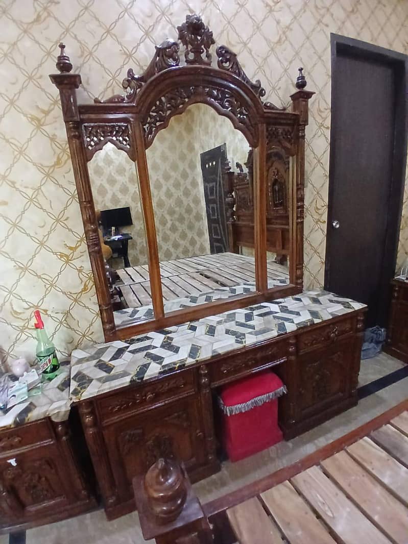 king bed/master bed/bed/dressing/table 11