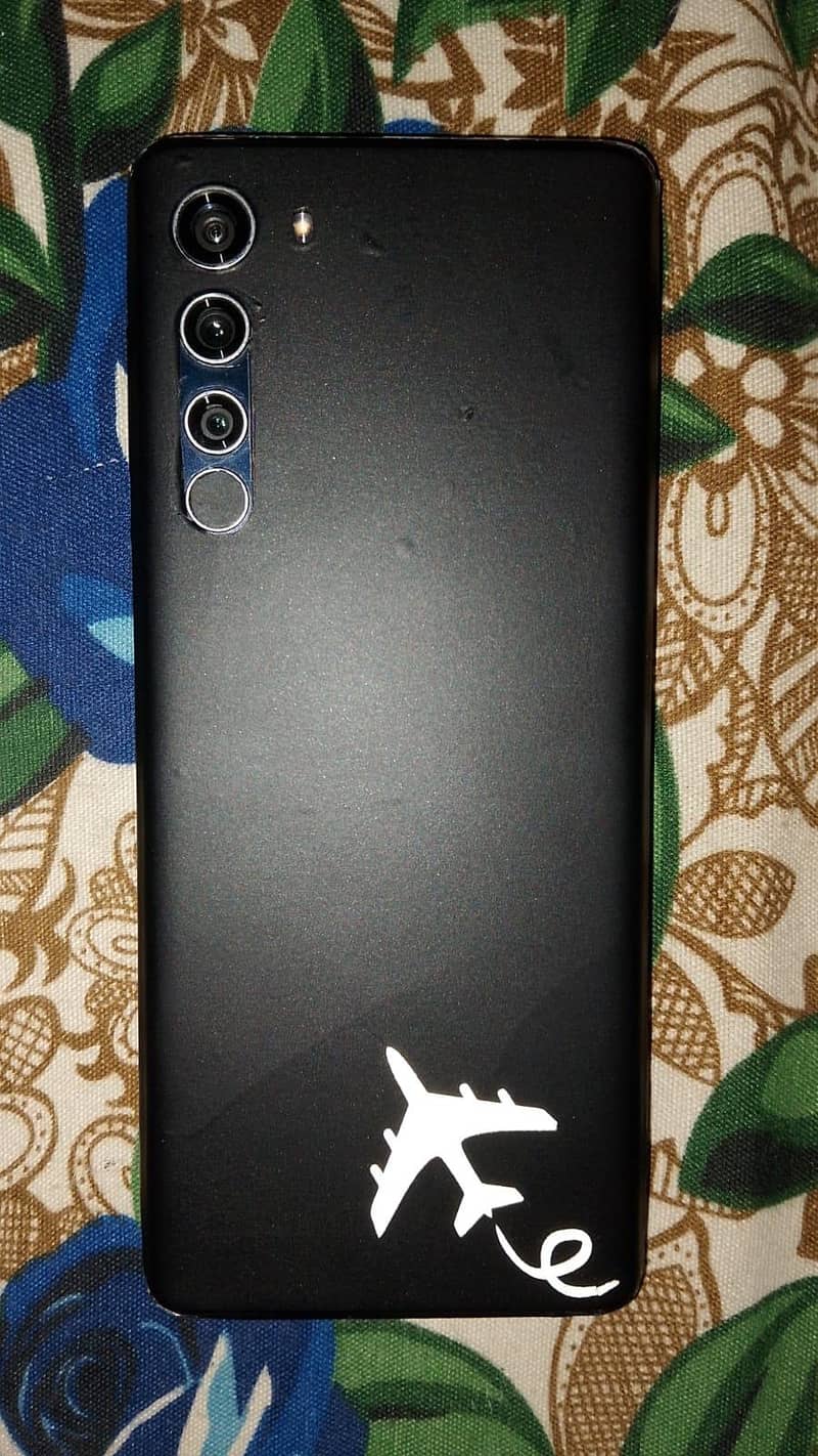 Moto Edge 4