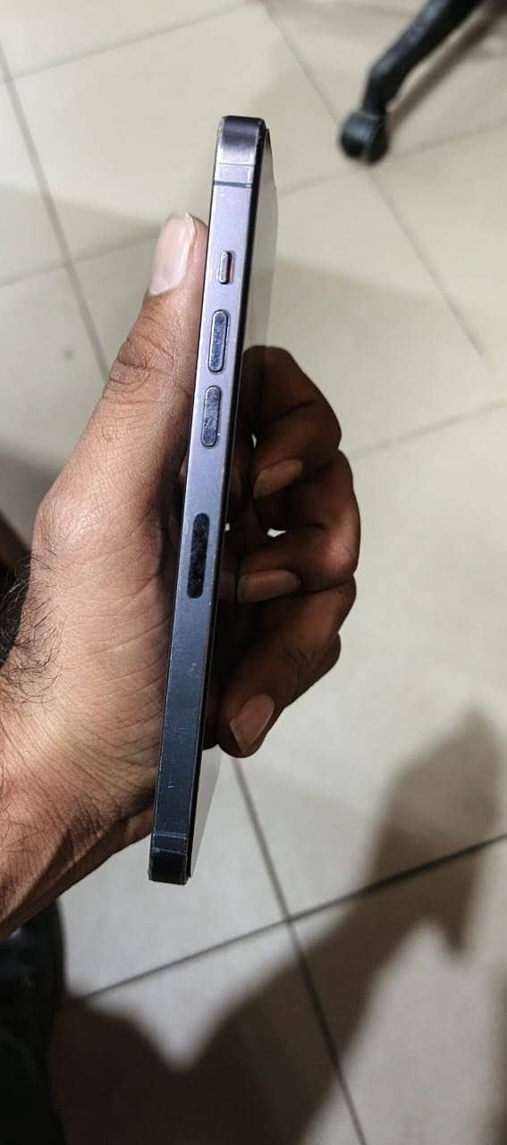 Apple iPhone 14 Pro Max 2