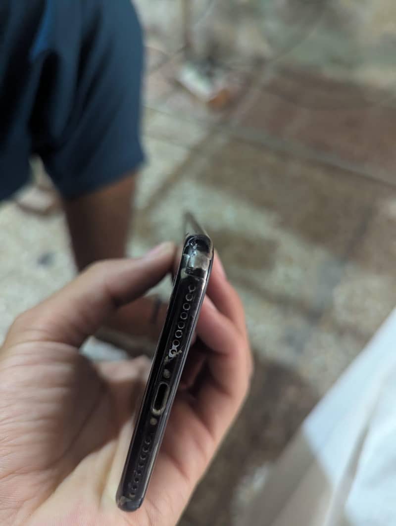 Apple iPhone 7 Plus 0