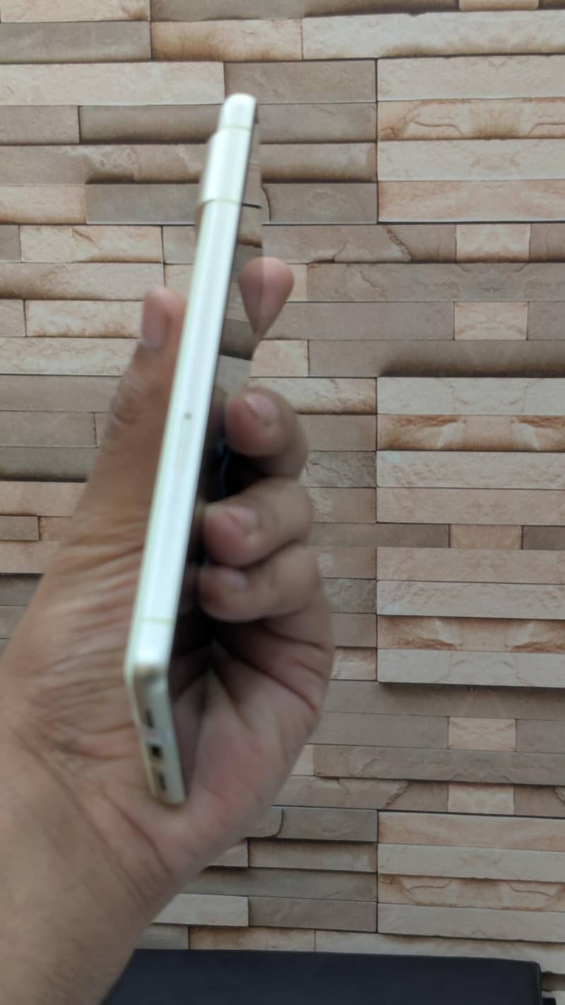 Google Pixel 7 3
