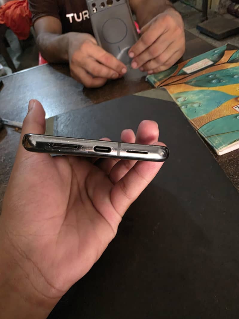 Google Pixel 8 Pro 5