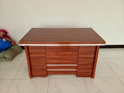 office Table Available For Sale Very Reasonable Demand