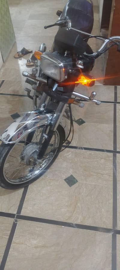 Honda 70cc first hand for sale