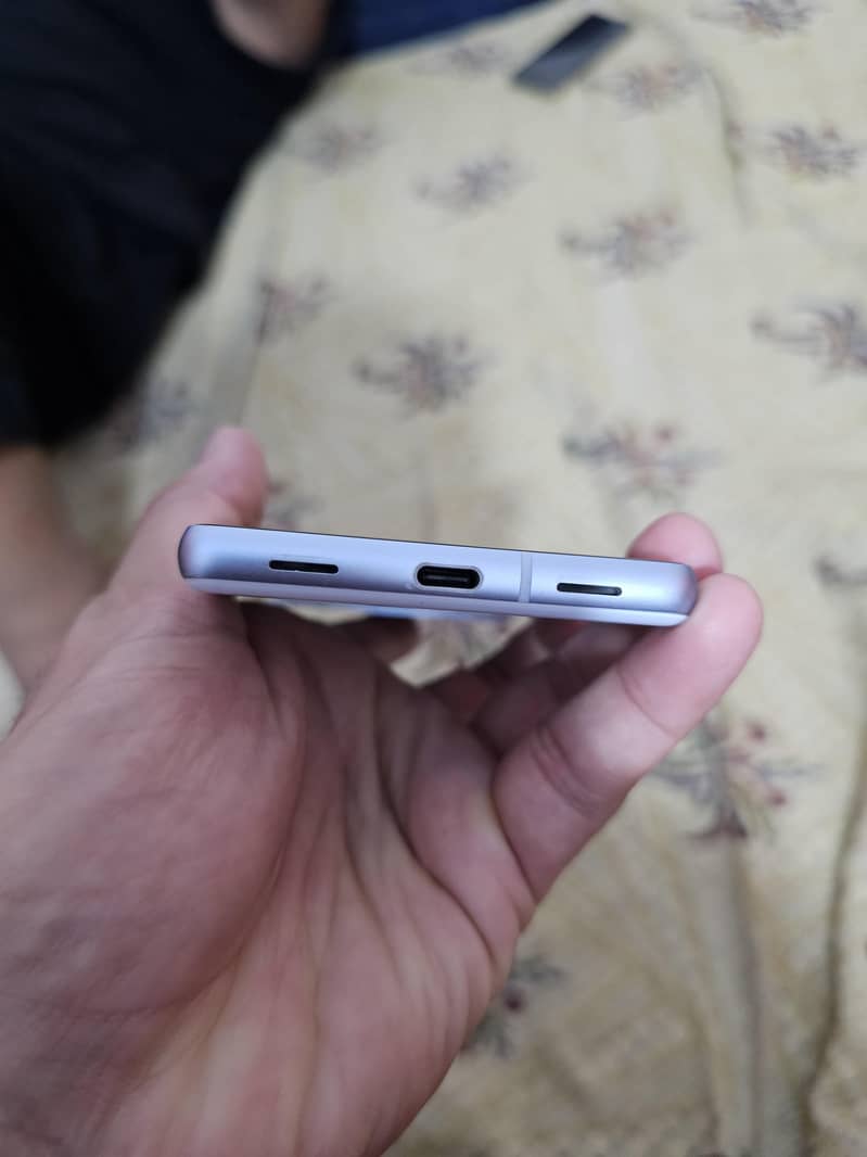 Google Pixel 7a 2