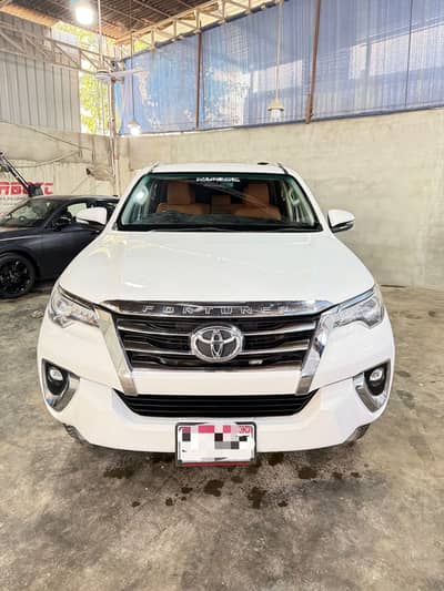 Toyota Fortuner 2.7 V Petrol 2020 | B2B | 80,000 KM | Like New