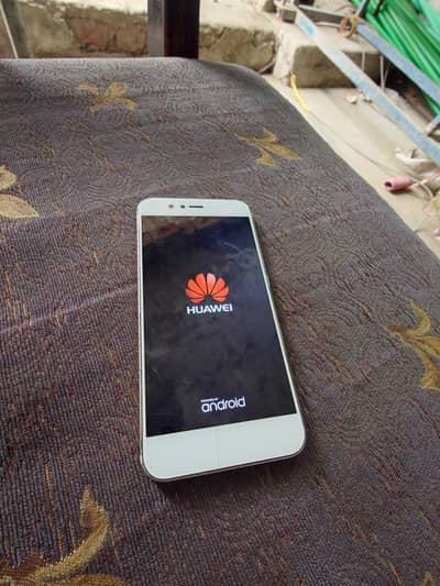 Huawei Nova 2 4GB Raam 64 GB Memury