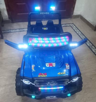 Toyota Kids jeep car with Bluetooth and Swing mode/Runing condition