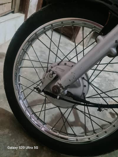 SUZUKI GS 150 FOR IN IMACULTE CONDITION