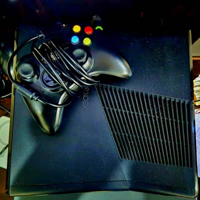 XBOX 360 IN FRESH CONDITION FOR SALE!!