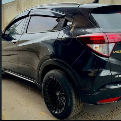 Honda Vezel 2016/18 registered