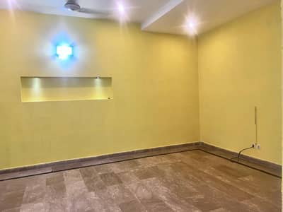 10 Marla Lower Portion for Rent in Valancia Town, Lahore