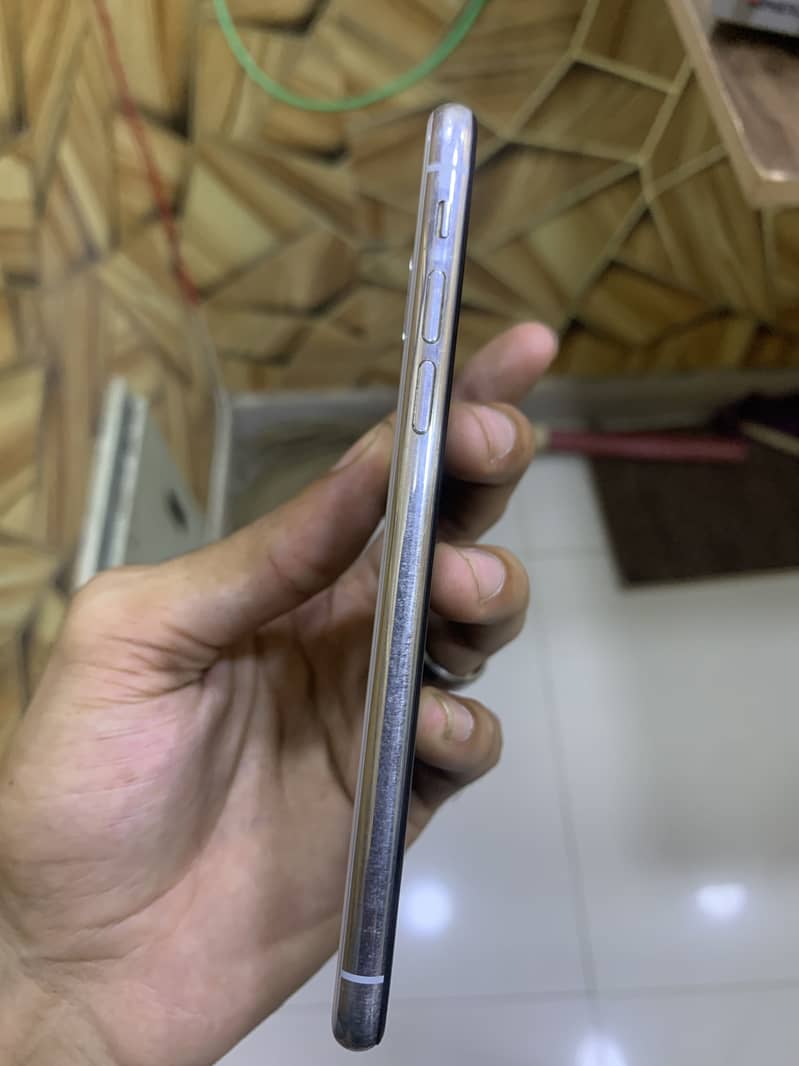 Apple iPhone X 0