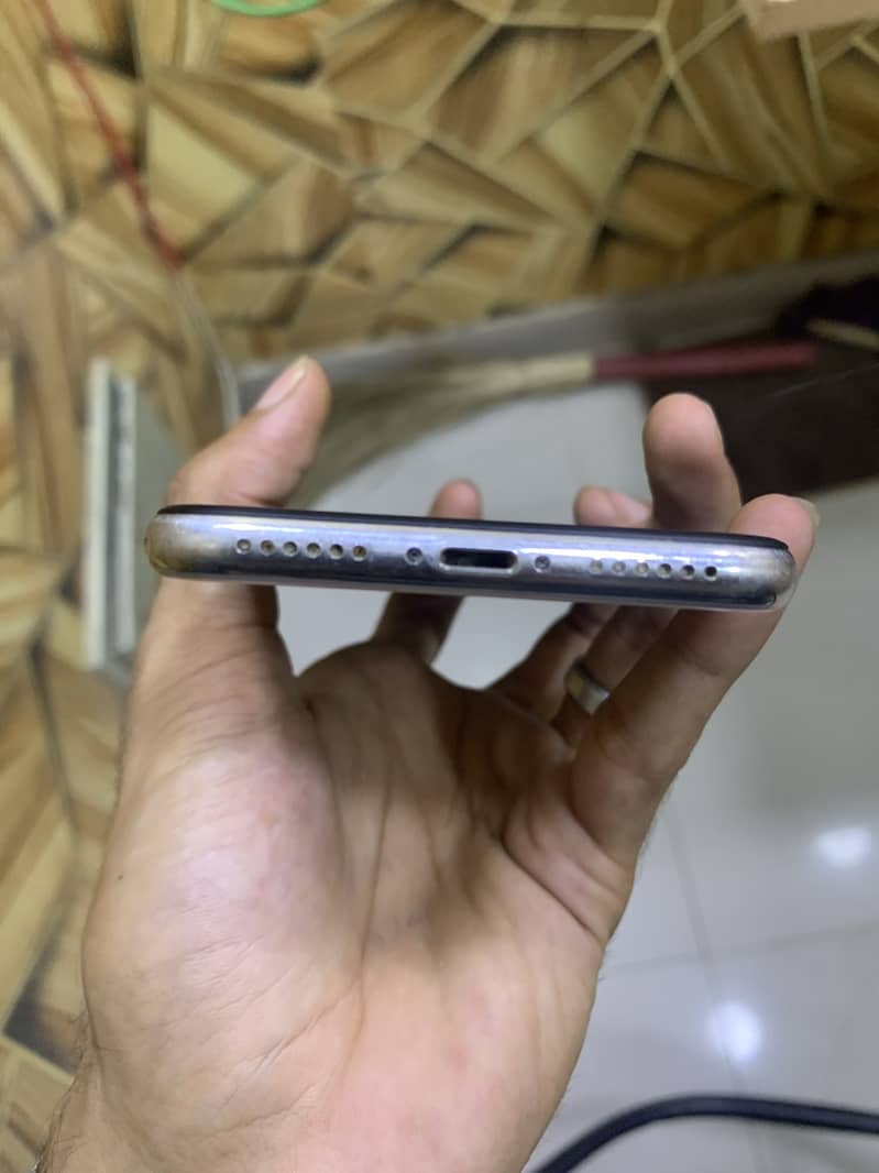 Apple iPhone X 2