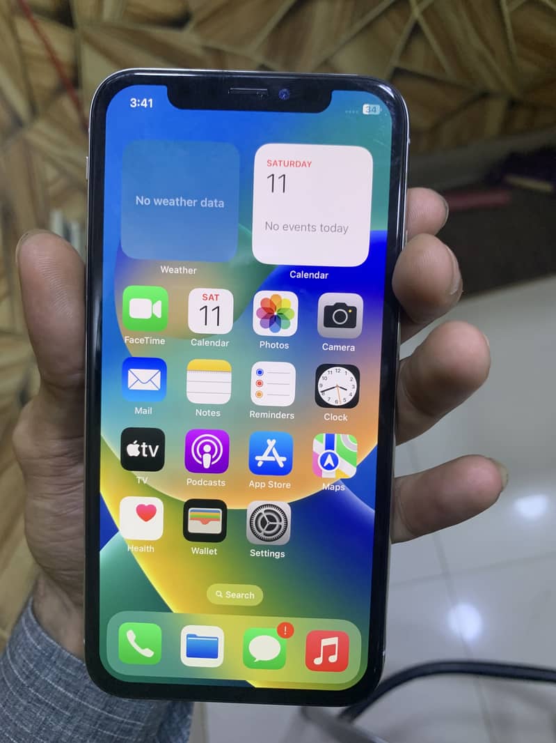 Apple iPhone X 4
