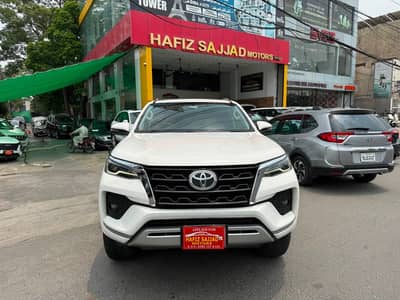 Toyota Fortuner V 2022