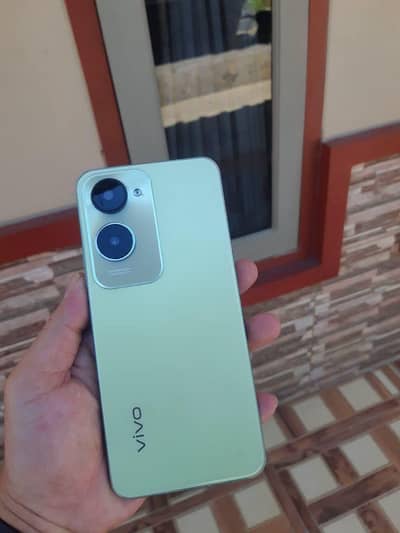 Vivo Y18