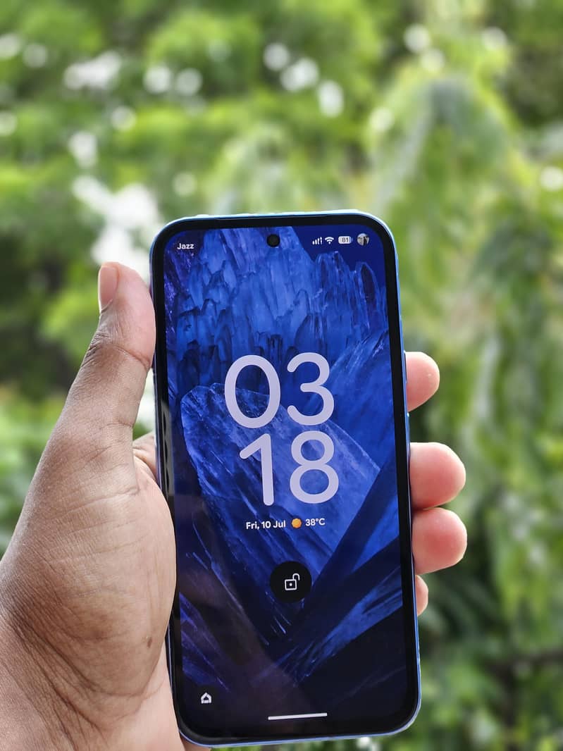 Google Pixel 8a 5G 1