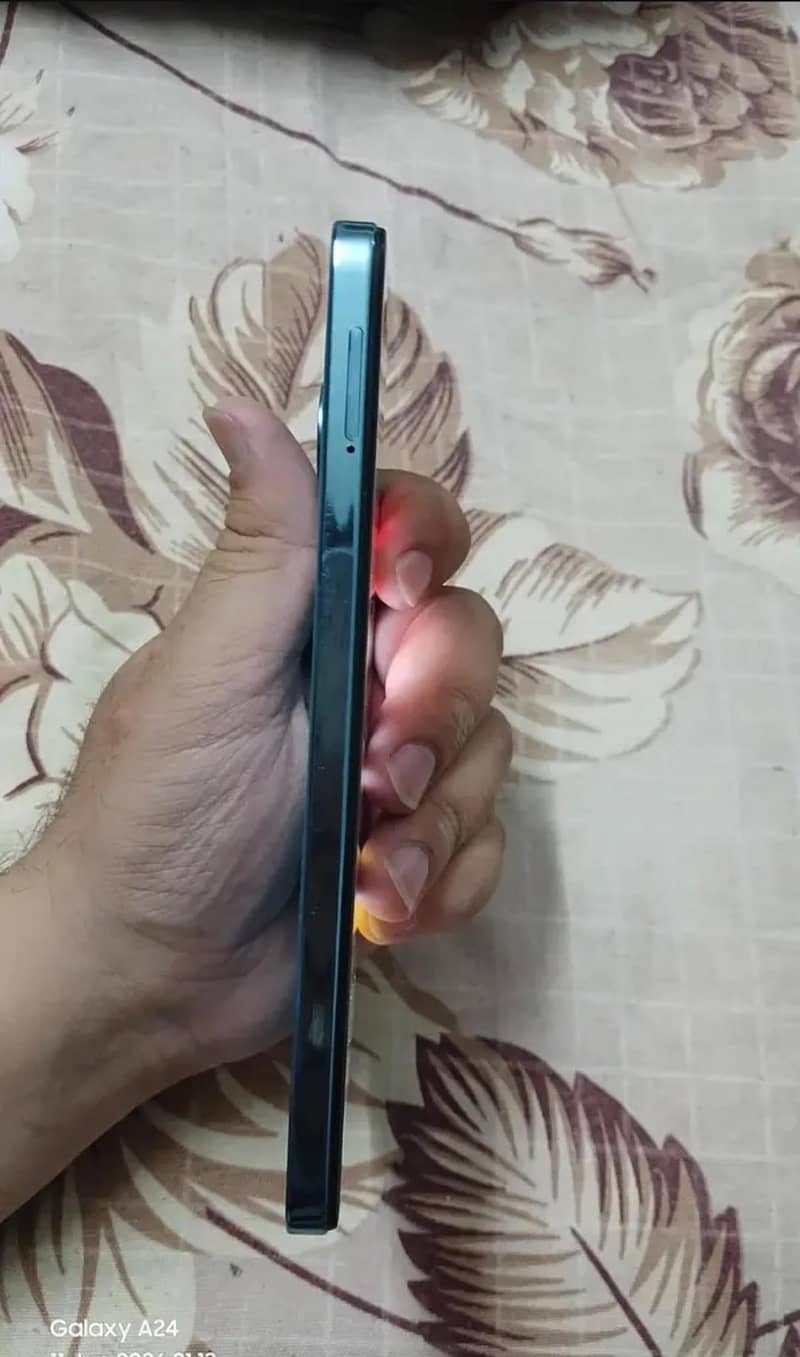 Tecno Spark 20 4