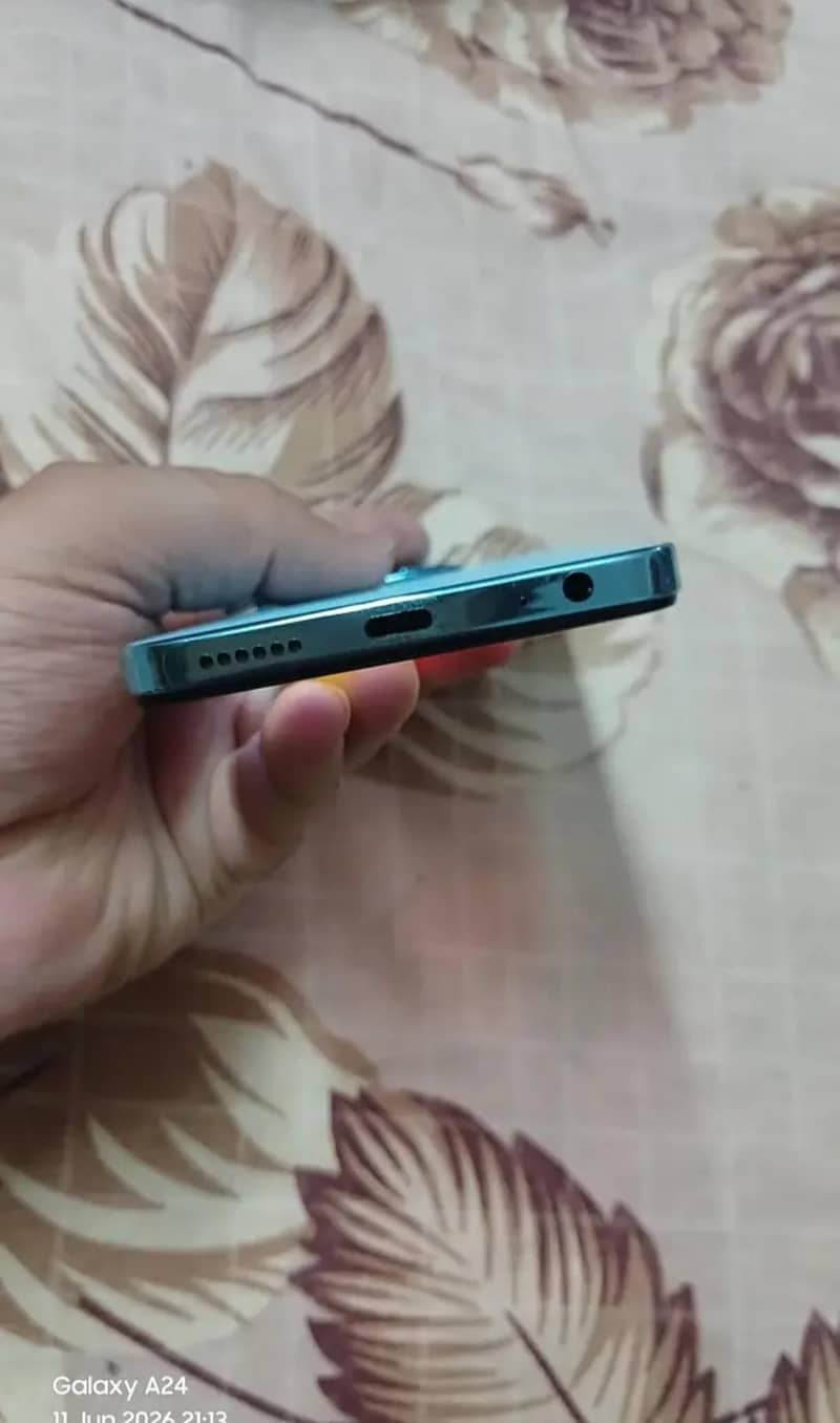 Tecno Spark 20 6