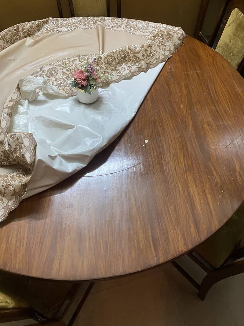 Dinning table with chairs 3