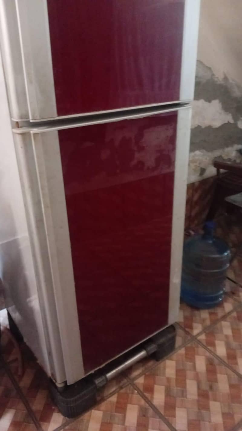 refrigerator 0