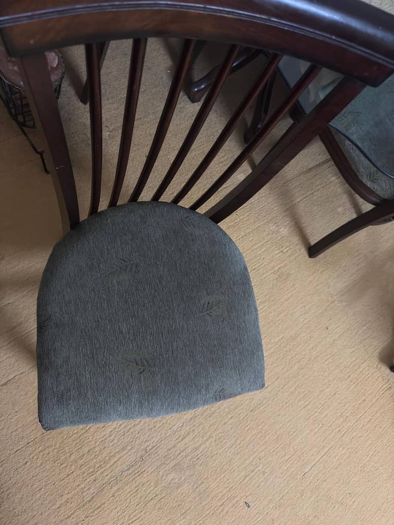 Dinning Table with 6 Chairs 1