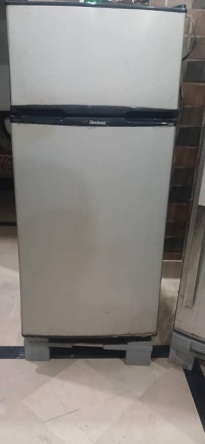 Dawlance  double  door  medium size