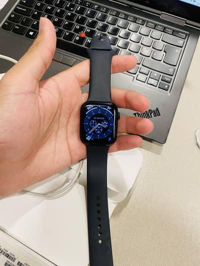 Apple watch series 8