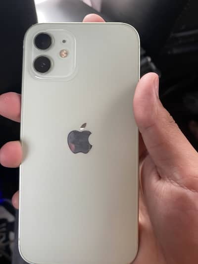 Apple iPhone 12