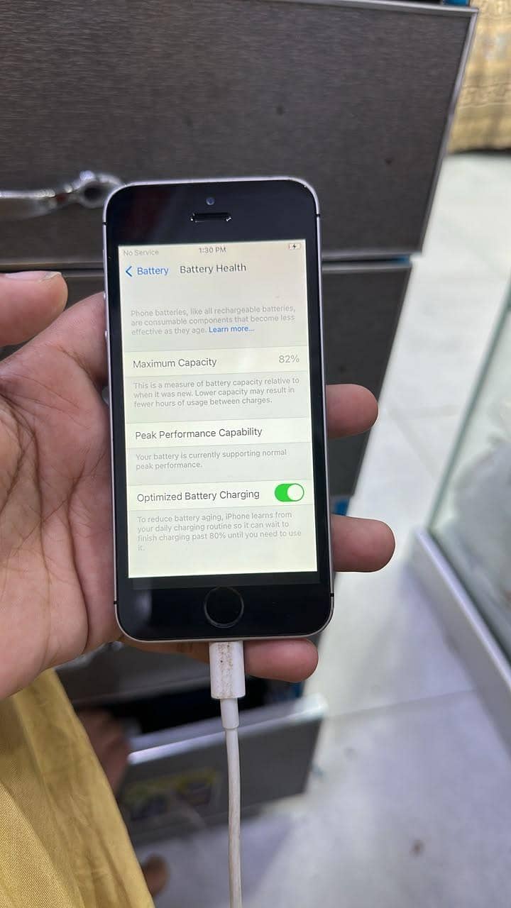 Apple iPhone SE 3