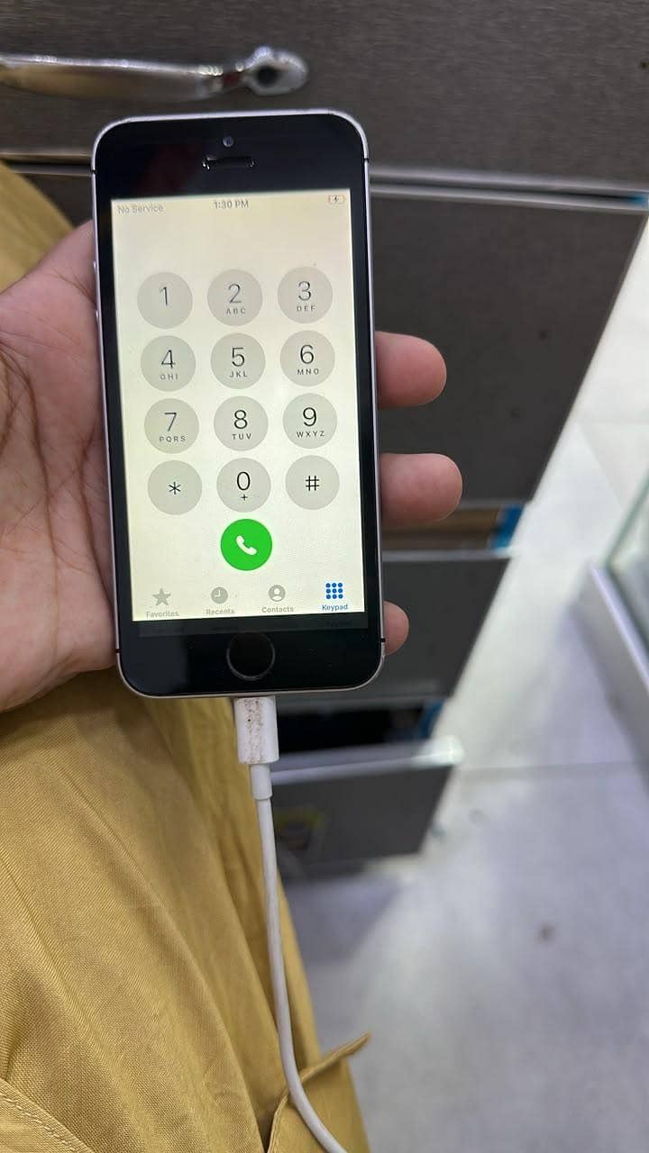 Apple iPhone SE 4