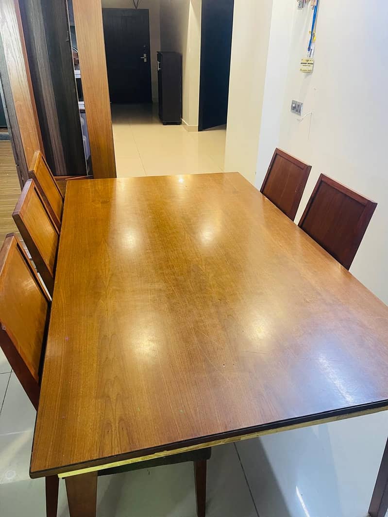 DIning Table with 5 chairs 1