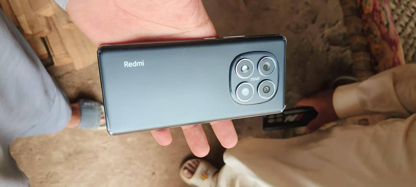 Xiaomi Redmi Note 14 Pro 1